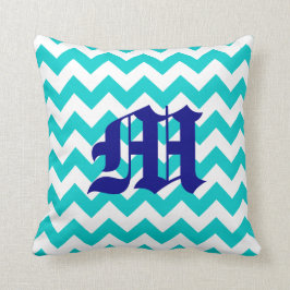 White Aqua Zigzag Pattern met Monogram Kussen