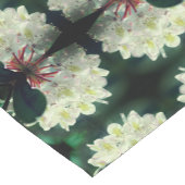 White Azalea Flower with Raindrops Abstract Korte Tafelloper (Hoek)