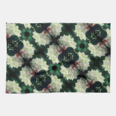 White Azalea Flower with Raindrops Pattern Theedoek (Horizontaal)