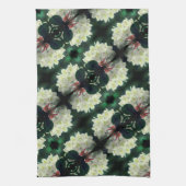 White Azalea Flower with Raindrops Pattern Theedoek (Verticaal)