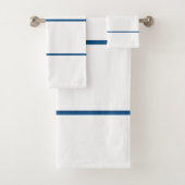 White Azure Blue Geometric Stripes Bad Handdoek (Insitu)