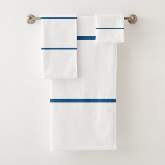 White Azure Blue Geometric Stripes Bad Handdoek (Insitu)