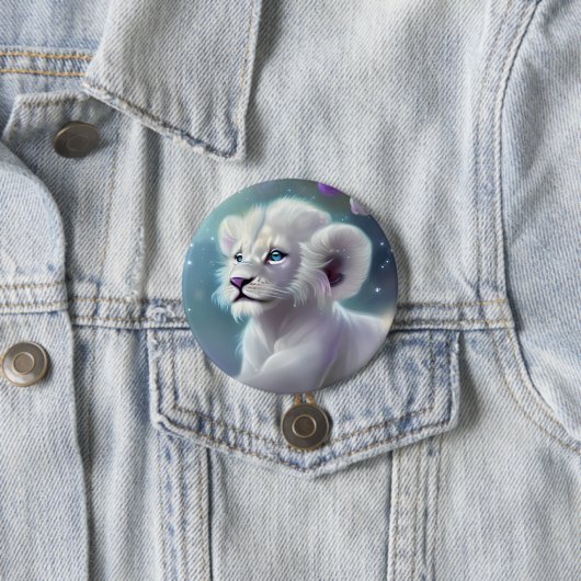 White Baby Lion Cub Fantasy Ronde Button 7,6 Cm (In situ)