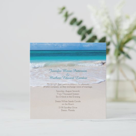White Beach Wedding Invitation Kaart (Staand voorkant)