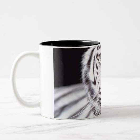 White Bengal Tiger Photography Tweekleurige Koffiemok (Links)