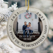 White Birch Slice Eerste Kerstmis in ons nieuwe th Keramisch Ornament