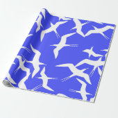 White Birds Blue Background Zee Theme Cadeaupapier (Uitgerold)