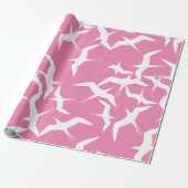 White Birds Pink Background Sky Thema Cadeaupapier (Uitgerold)