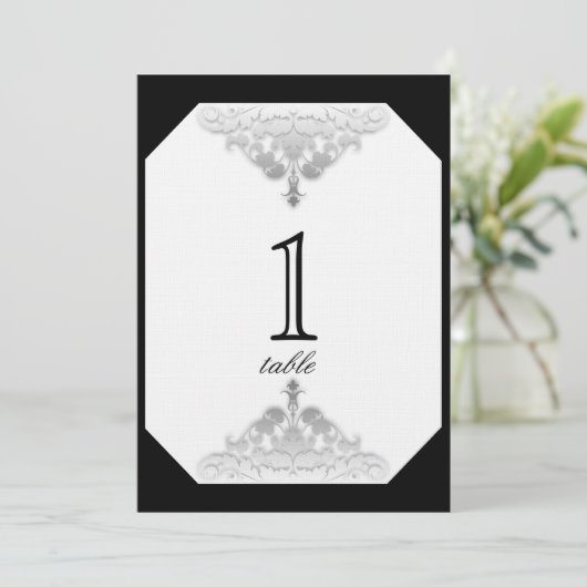 White Black and Silver Damask Table Number Kaart (Staand voorkant)