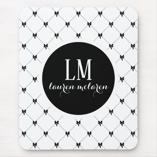 White & Black Bow Monogram Muismat (Voorkant)