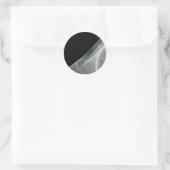 White & Black Fractal BackgroundRound Sticker (Tas)