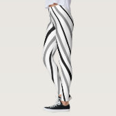 White Black Grey Chevron Stripe Pattern Leggings (Links)