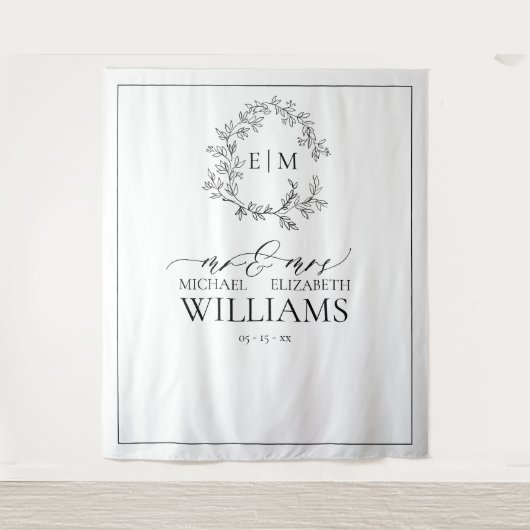 White Black Leafy Crest Monogram Weddenschap Wandkleed (Voorkant)