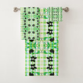 White Blue and Green Pset Bad Handdoek (Insitu)