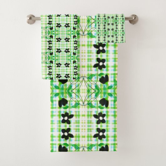 White Blue and Green Pset Bad Handdoek (Insitu)