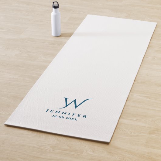 White Blue Monogram en Yoga Mat (In situ)
