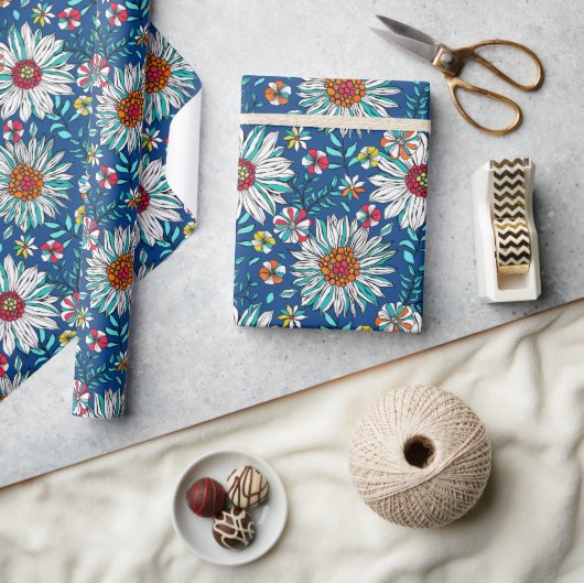 White Blue Yellow Oranje Red Daisy Flowers Pattern Cadeaupapier (Crafts)