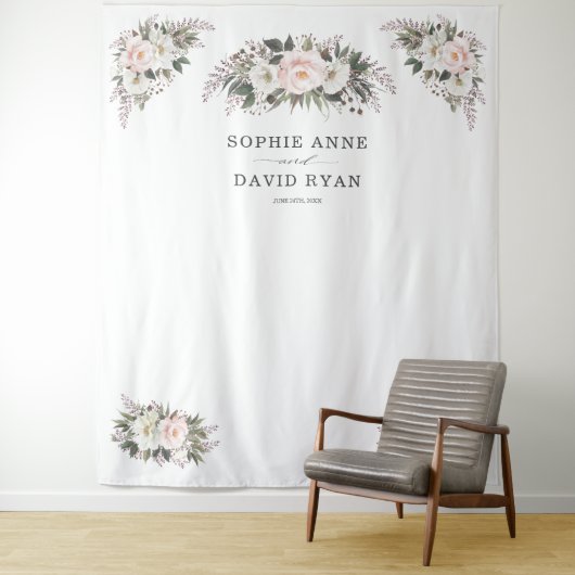 White Blush Floral Roos Gold Wedding Photo Prop Wandkleed (In situ)
