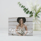 White Bold Retro Script Photo Afstuderen Hartelijk Briefkaart (Staand voorkant)