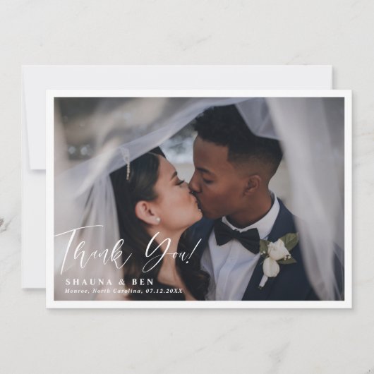 White Border Calligraphy Overlay Weddenschap 2 Fot Bedankkaart (Voorkant)