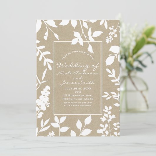 White Botanical Leaves Simple Rustic Wedding Kaart (Staand voorkant)