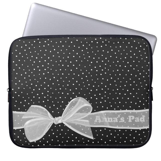 White bow and Ribbon on Stippen met naam Laptop Sleeve (Voorkant)
