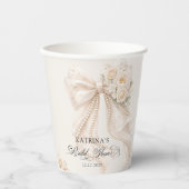 White Bow Floral Bridal Shower Papieren Bekers (Voorkant)