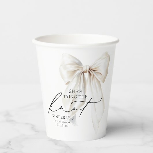 White Bow Ze bindt het knoop Vrijgezellenfeest Papieren Bekers (Voorkant)