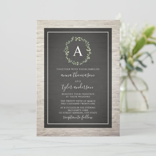 White Brick Wreath Monogram Wedding Kaart (Staand voorkant)