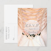 White Bridal Dress met Rozen Weddenschap RSVP Uitnodiging Briefkaart (Voorkant / Achterkant)