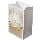 White Bridal Wedding Flower Bouquet Medium Cadeauzakje (Achterkant Gekanteld)