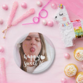 White Brush Script Happy Sweet 16 Photo Papieren Bordje (Feest)