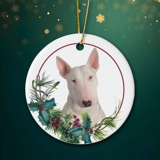 White Bull Terrier Dog Evergreen Berry Wreath Keramisch Ornament