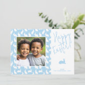 White Bunnies On Blue With Custom Photo Easter Kaart (Staand voorkant)