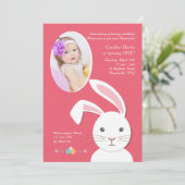 White Bunny Easter Birthday Photo Invitation Kaart (Staand voorkant)