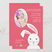 White Bunny Easter Birthday Photo Invitation Kaart (Voorkant / Achterkant)