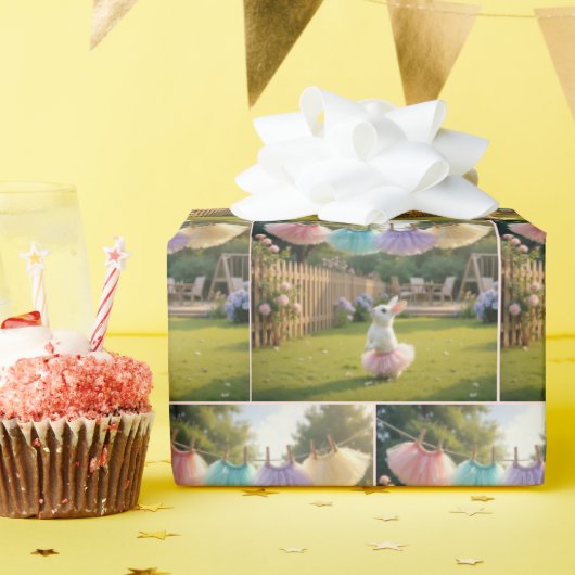 White Bunny Wearing a Pink Tutu Cadeaupapier (Verjaardagsfeest)