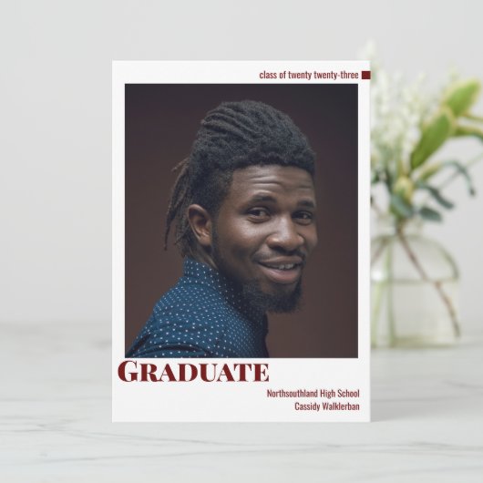 White Burgundy Foto Afstuderen Aankondiging (Staand voorkant)