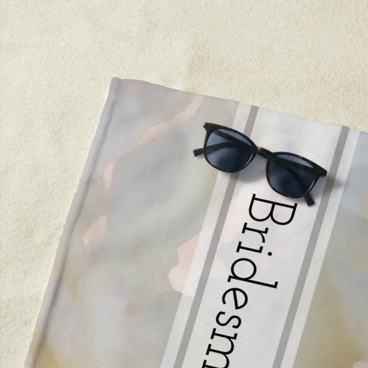 White Carnance Floral Wedding Bridesmaid Strandlaken (In situ)