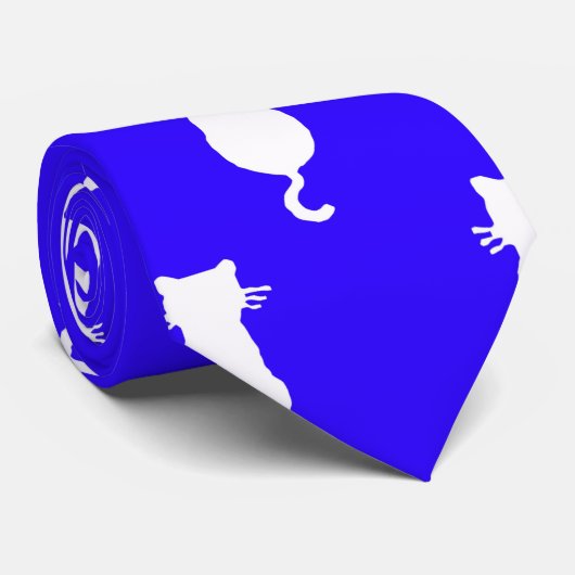 White Cat Polka Dot Pattern, geïsoleerd op Royal B Stropdas (Opgerold)