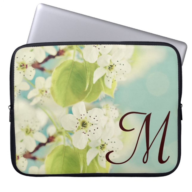 White Cherry Blossom Flow Monogram 15" Laptop Hoes (Voorkant)