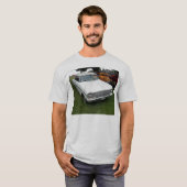 white chevy 1963 nova met chroom front uitzicht t-shirt (Voorkant volledig)