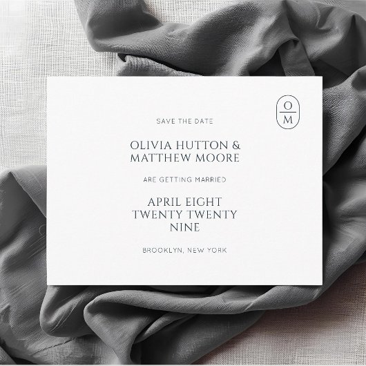 White | Chic Minimal Monogram Wedding  Briefkaart