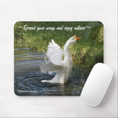 White Chinese goose flapping wings Mousepad Muismat (Met muis)