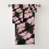 White Clematis Flower Pair Abstract Floral Pattern Bad Handdoek (Insitu)