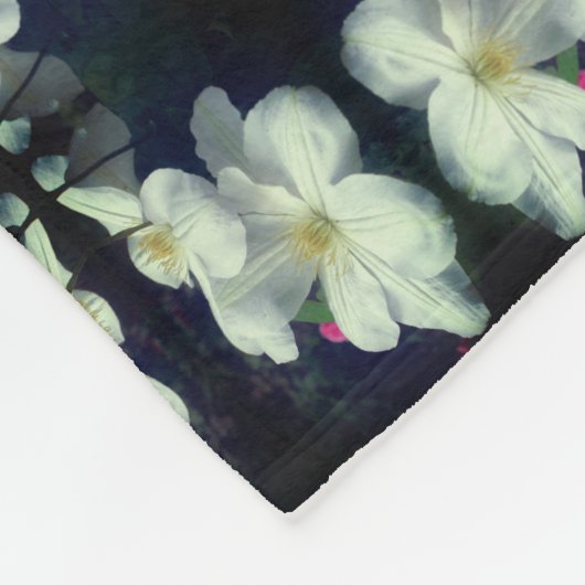 White Clematis Flower Pair Abstract Floral Pattern Fleece Deken (Hoek)