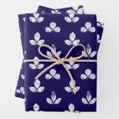 White Clover Navy Blue Inpakpapier Vel (In situ)