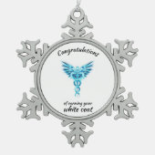 White Coat Ceremonie Kristal Medisch Tin Sneeuwvlok Ornament (Voorkant)