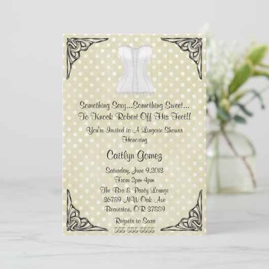 White corset Lingerie Bridal Shower Invitation Kaart (Staand voorkant)