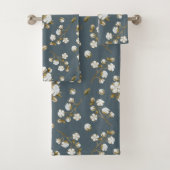 White Cotton Boll Stem Waterverf Pattern Grey Bad Handdoek (Insitu)